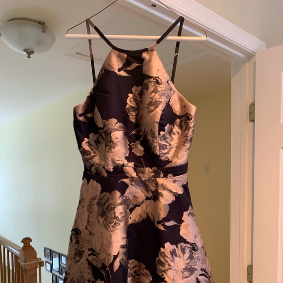 Dress - Picture 2 of 4